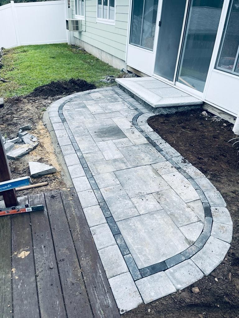 Driveway Retaining Wall — Kingston, MA
